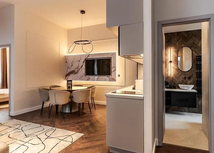Acacia Luxury *
